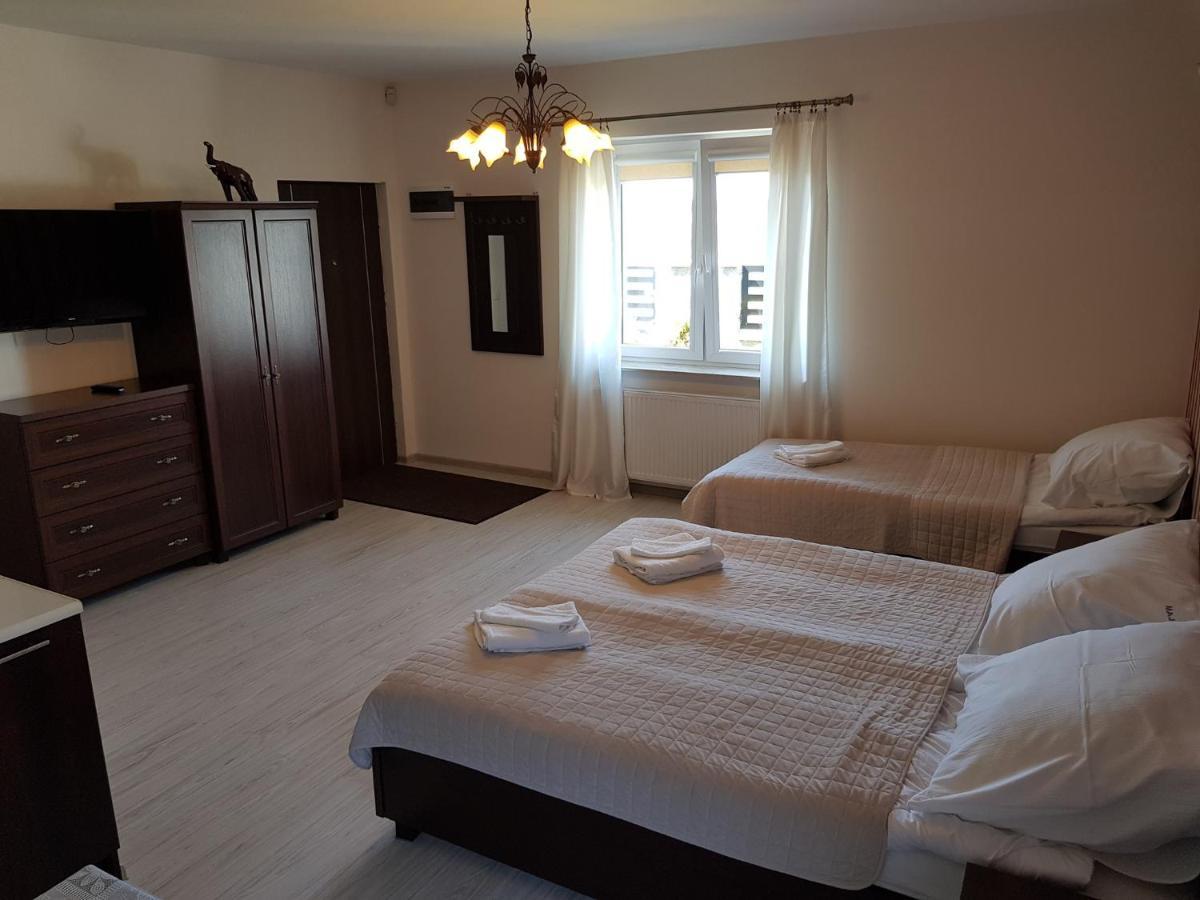 Apartamenty Maja -Pokoje - Domy Wakacyjne -Basen Podgrzewany -Jacuzzi - Sauna เวบา ภายนอก รูปภาพ